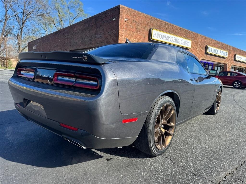 Dodge Challenger R/T SCAT Pack 2022