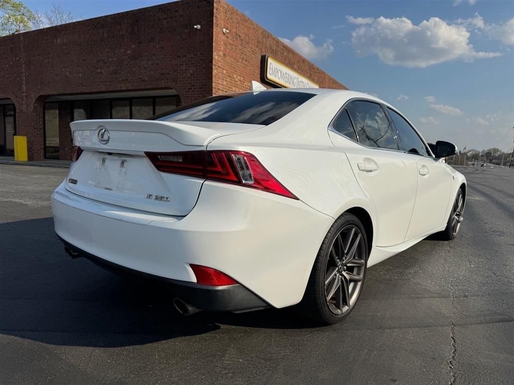 Lexus IS 250 RWD 2015