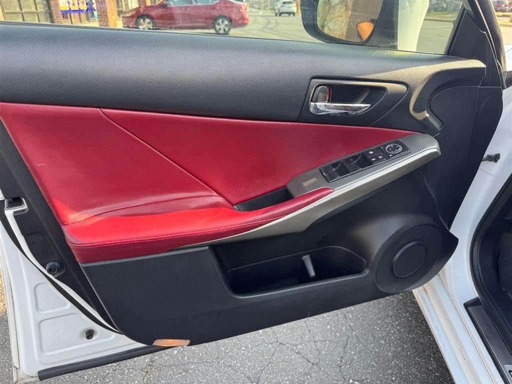 Lexus IS 250 RWD 2015