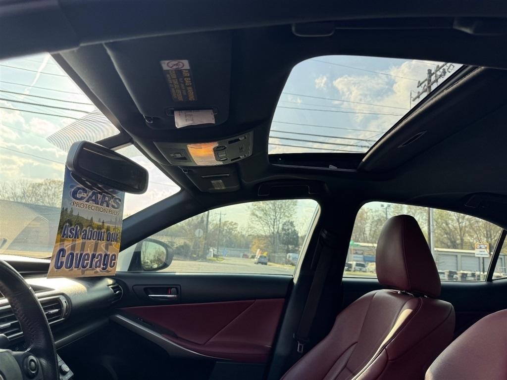 Lexus IS 250 RWD 2015