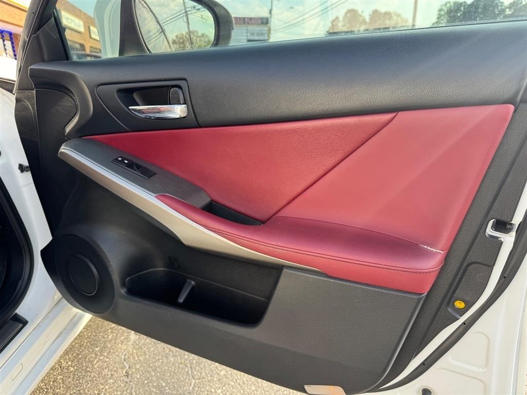 Lexus IS 250 RWD 2015