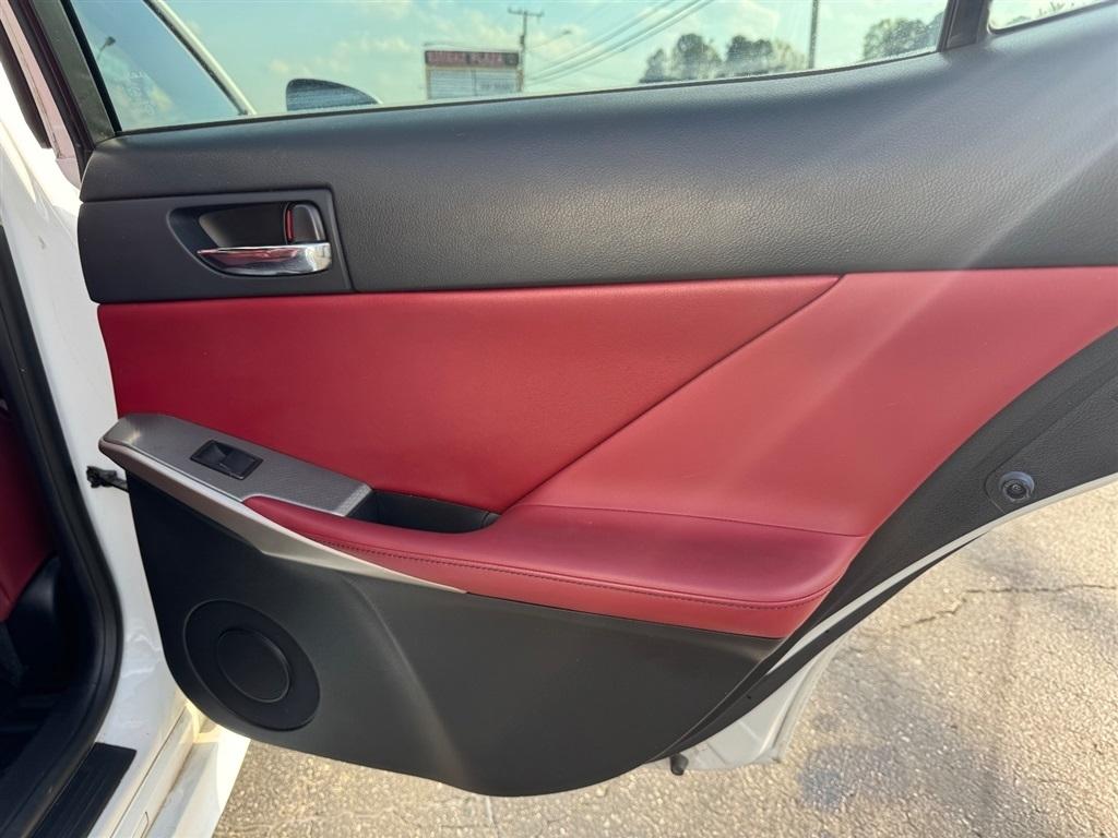 Lexus IS 250 RWD 2015