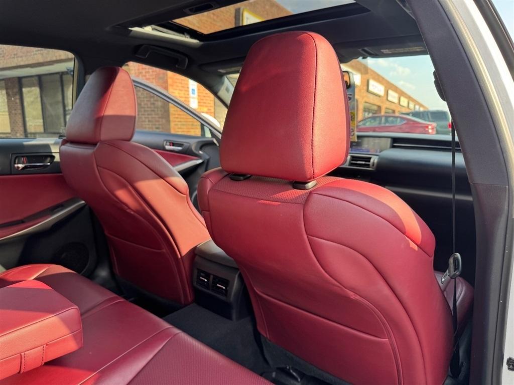 Lexus IS 250 RWD 2015