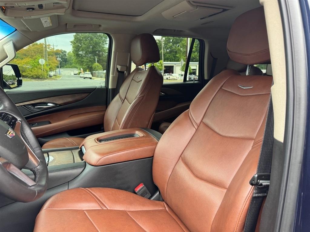 Cadillac Escalade Luxury 4WD 2019