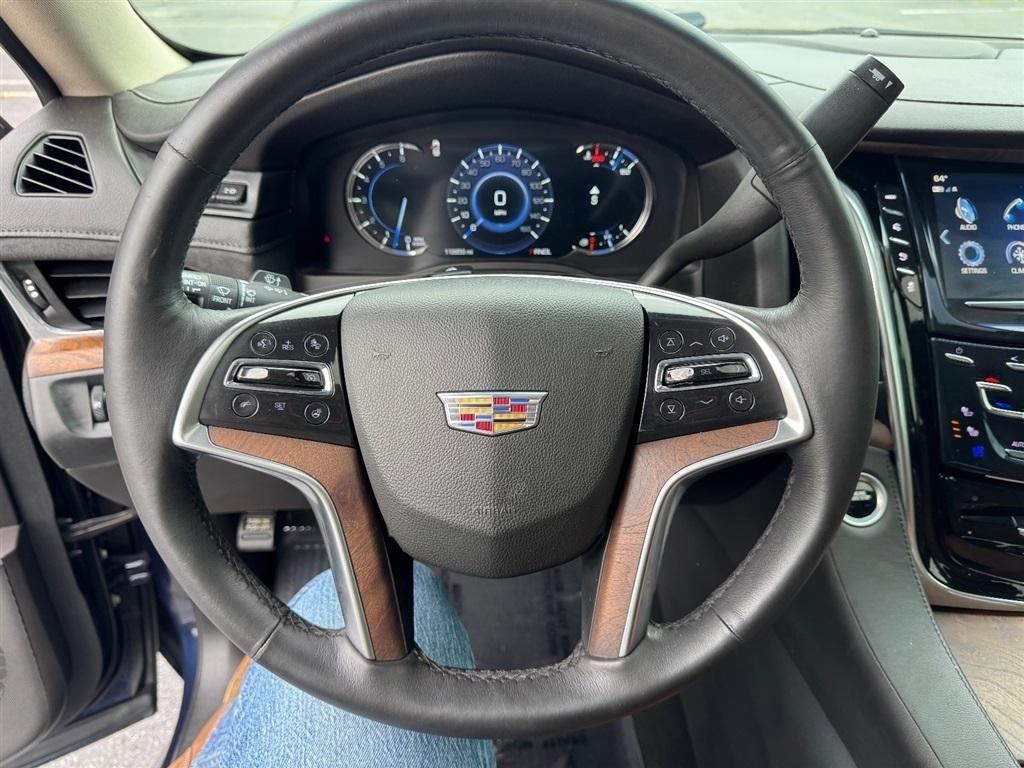 Cadillac Escalade Luxury 4WD 2019
