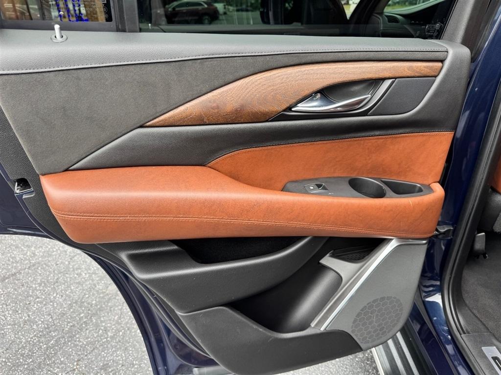 Cadillac Escalade Luxury 4WD 2019