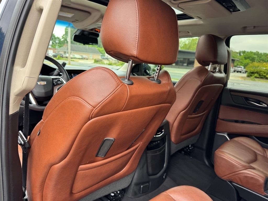 Cadillac Escalade Luxury 4WD 2019
