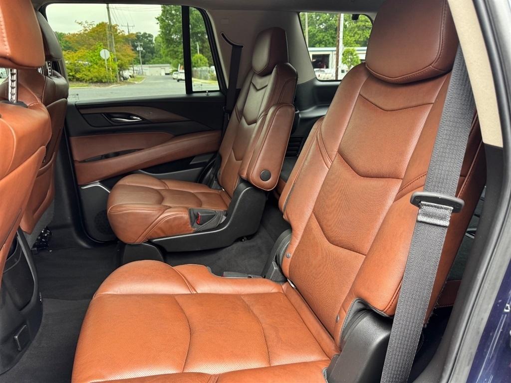 Cadillac Escalade Luxury 4WD 2019