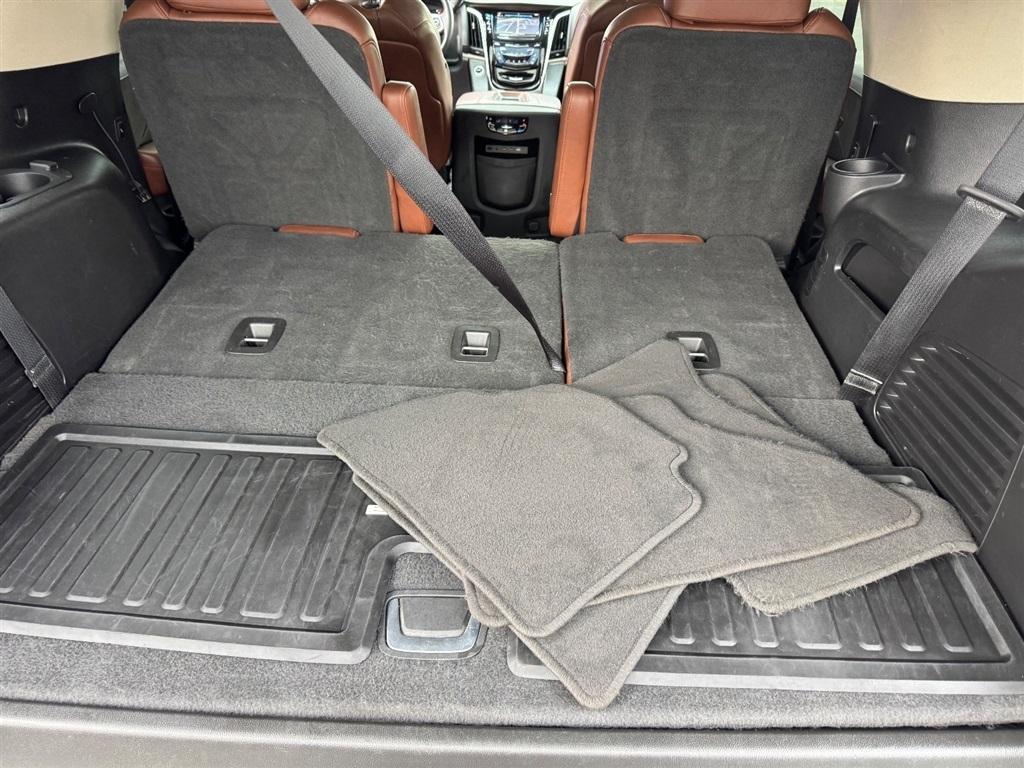 Cadillac Escalade Luxury 4WD 2019