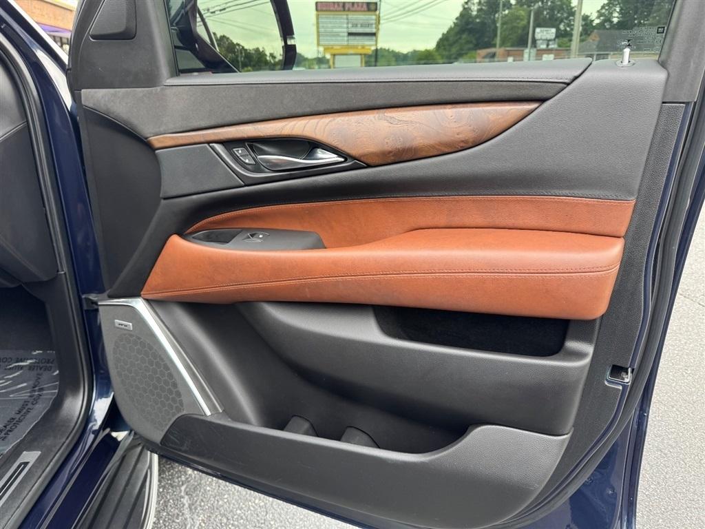 Cadillac Escalade Luxury 4WD 2019