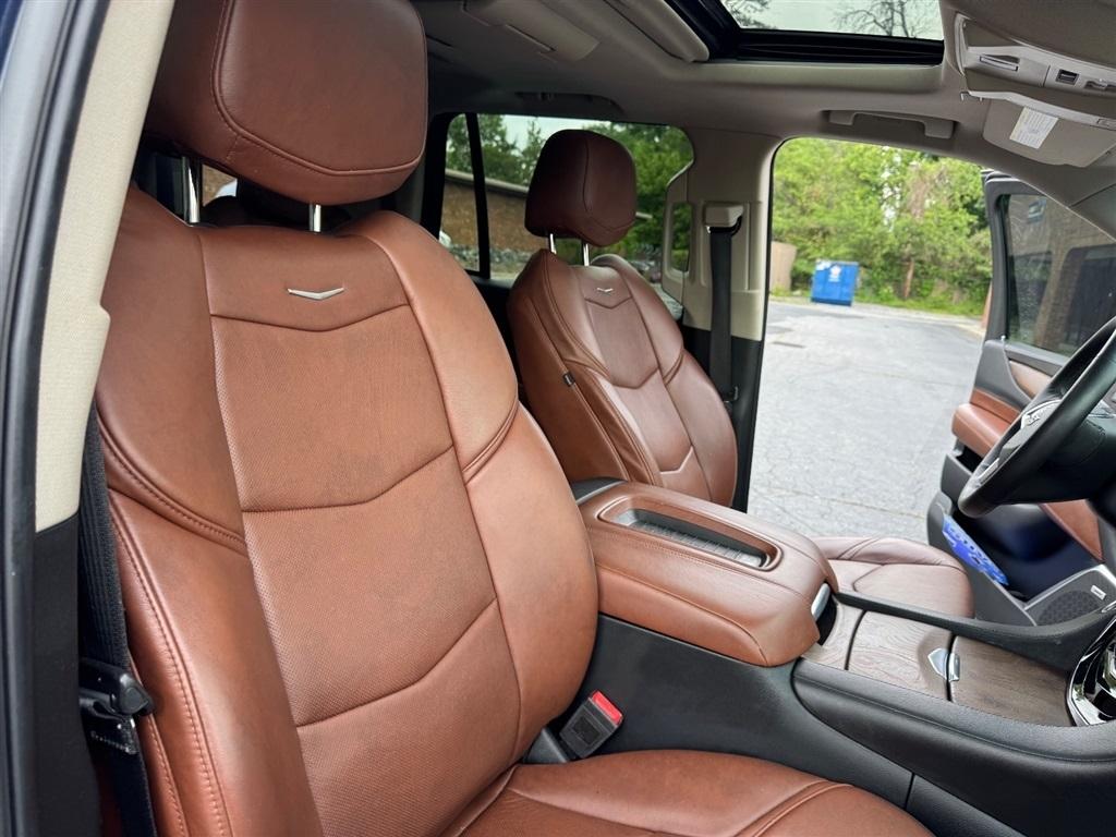 Cadillac Escalade Luxury 4WD 2019