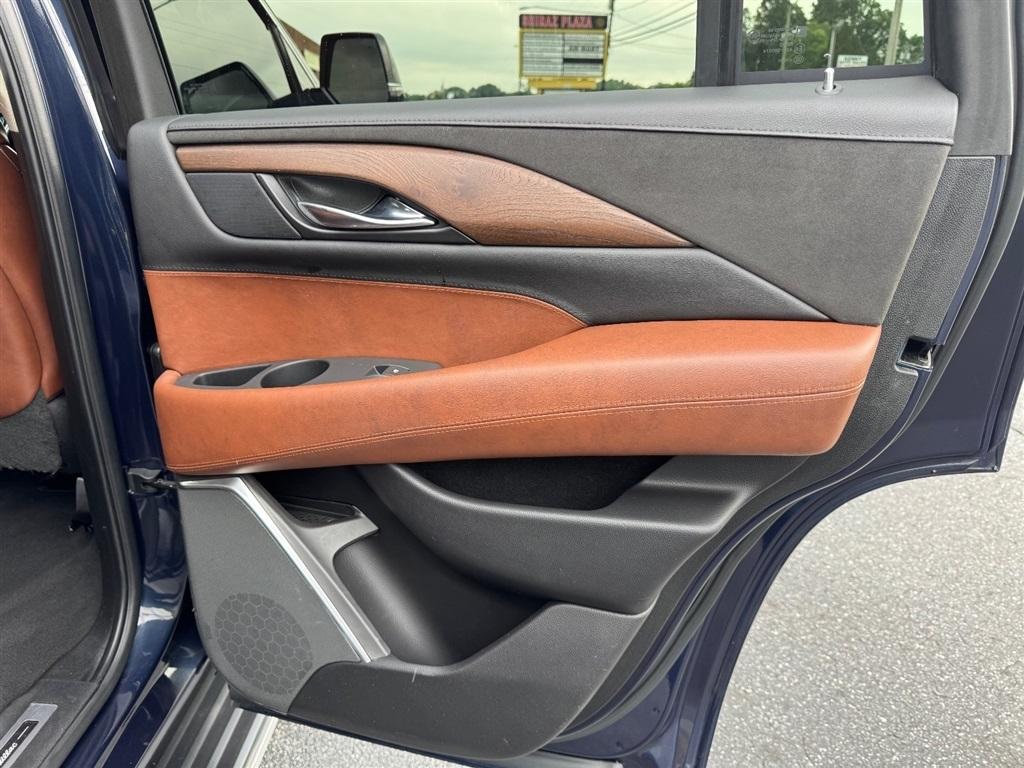Cadillac Escalade Luxury 4WD 2019