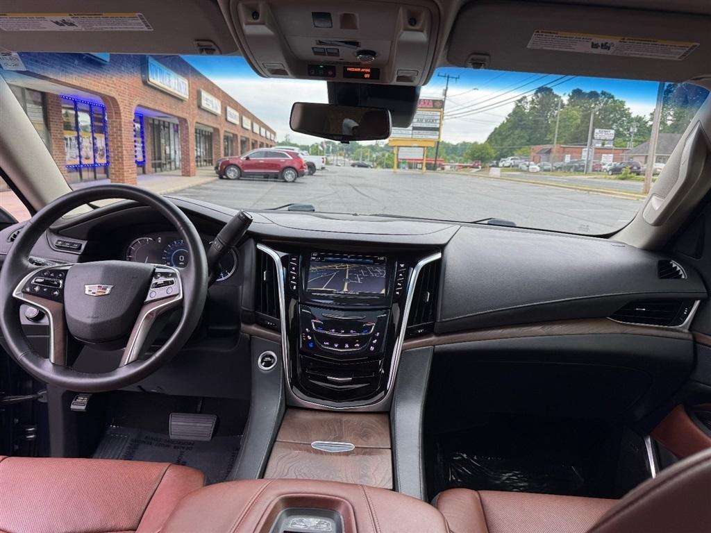 Cadillac Escalade Luxury 4WD 2019