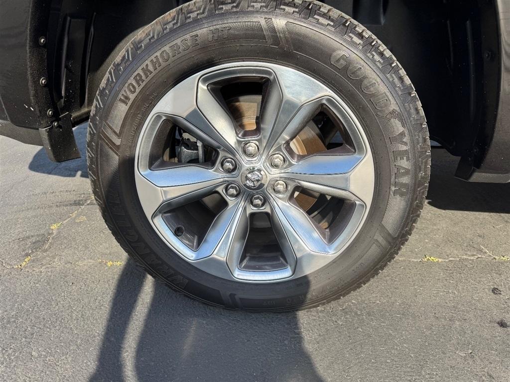 RAM 1500 Limited Crew Cab SWB 4WD 2019