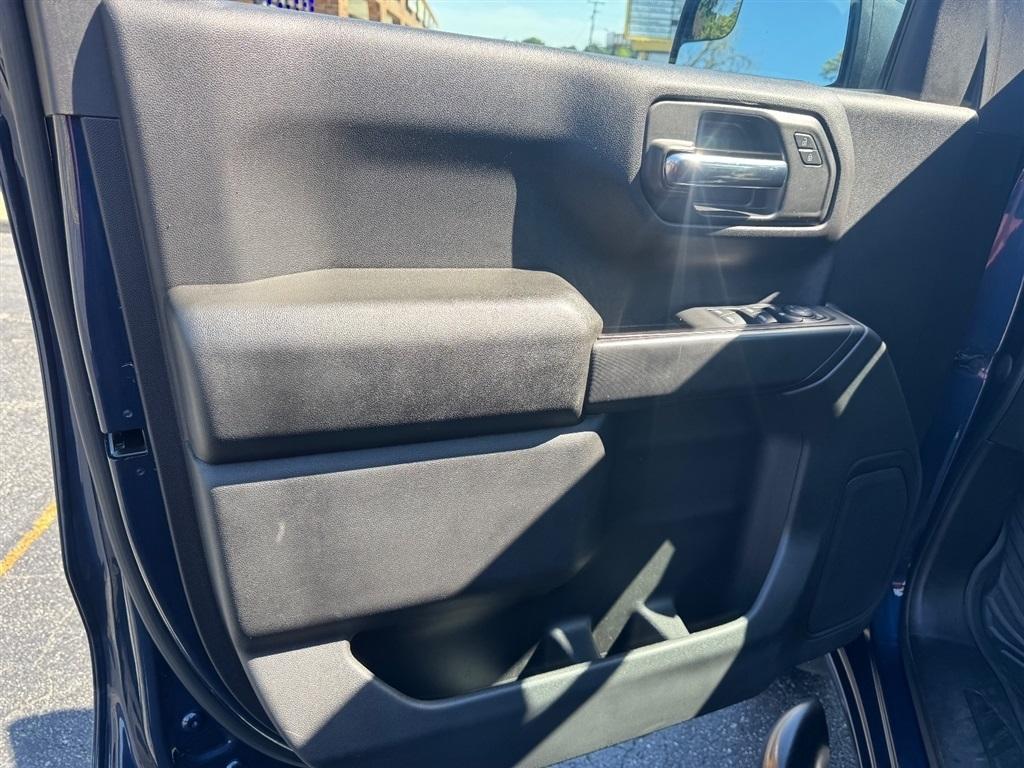Chevrolet Silverado 1500 Custom Trail Boss Crew Cab Short Box 4WD 2020