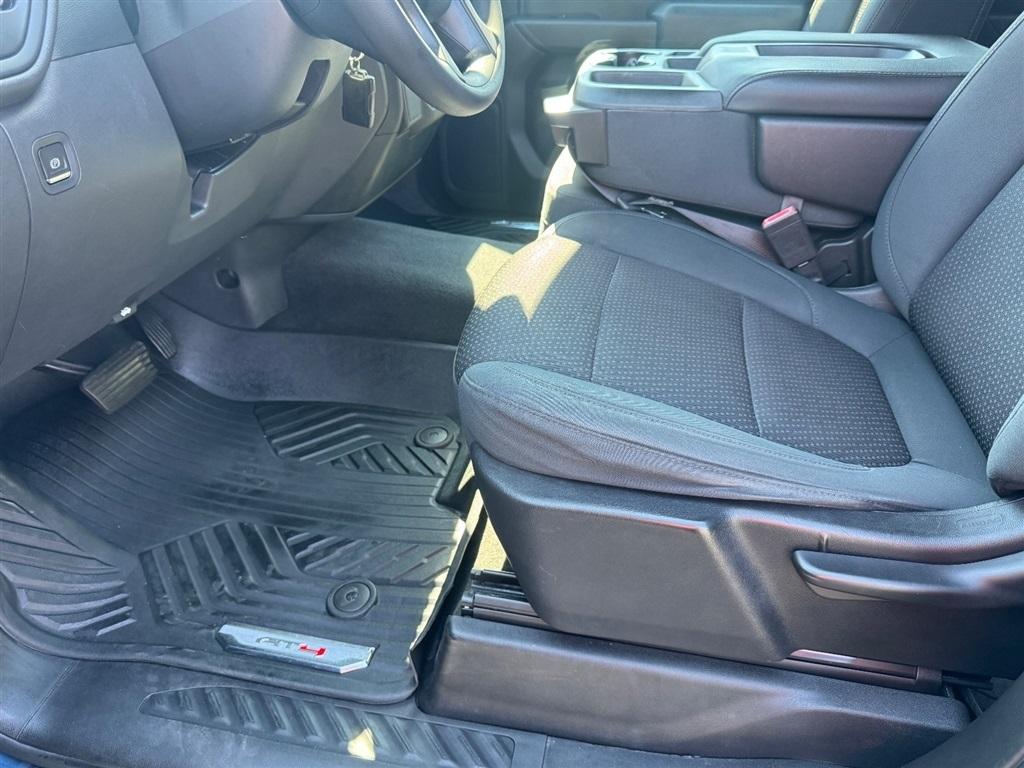 Chevrolet Silverado 1500 Custom Trail Boss Crew Cab Short Box 4WD 2020