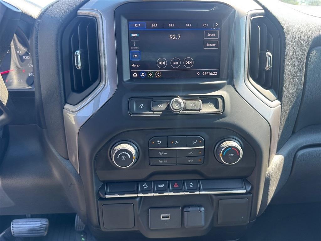 Chevrolet Silverado 1500 Custom Trail Boss Crew Cab Short Box 4WD 2020