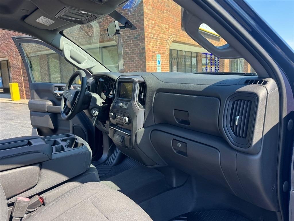Chevrolet Silverado 1500 Custom Trail Boss Crew Cab Short Box 4WD 2020