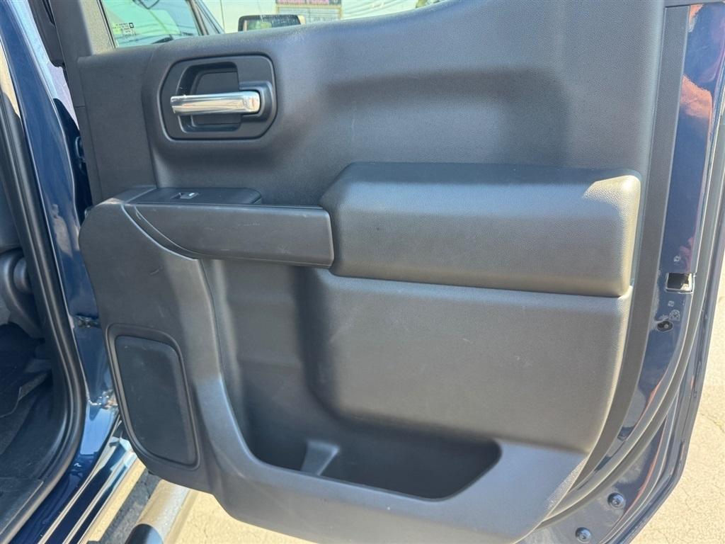 Chevrolet Silverado 1500 Custom Trail Boss Crew Cab Short Box 4WD 2020