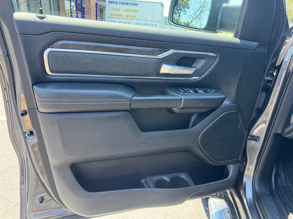 RAM 1500 Big Horn Crew Cab SWB 4WD 2019
