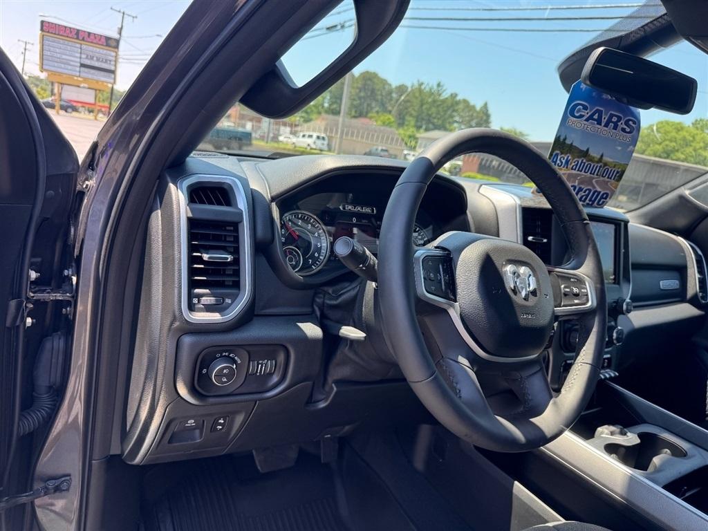 RAM 1500 Big Horn Crew Cab SWB 4WD 2019