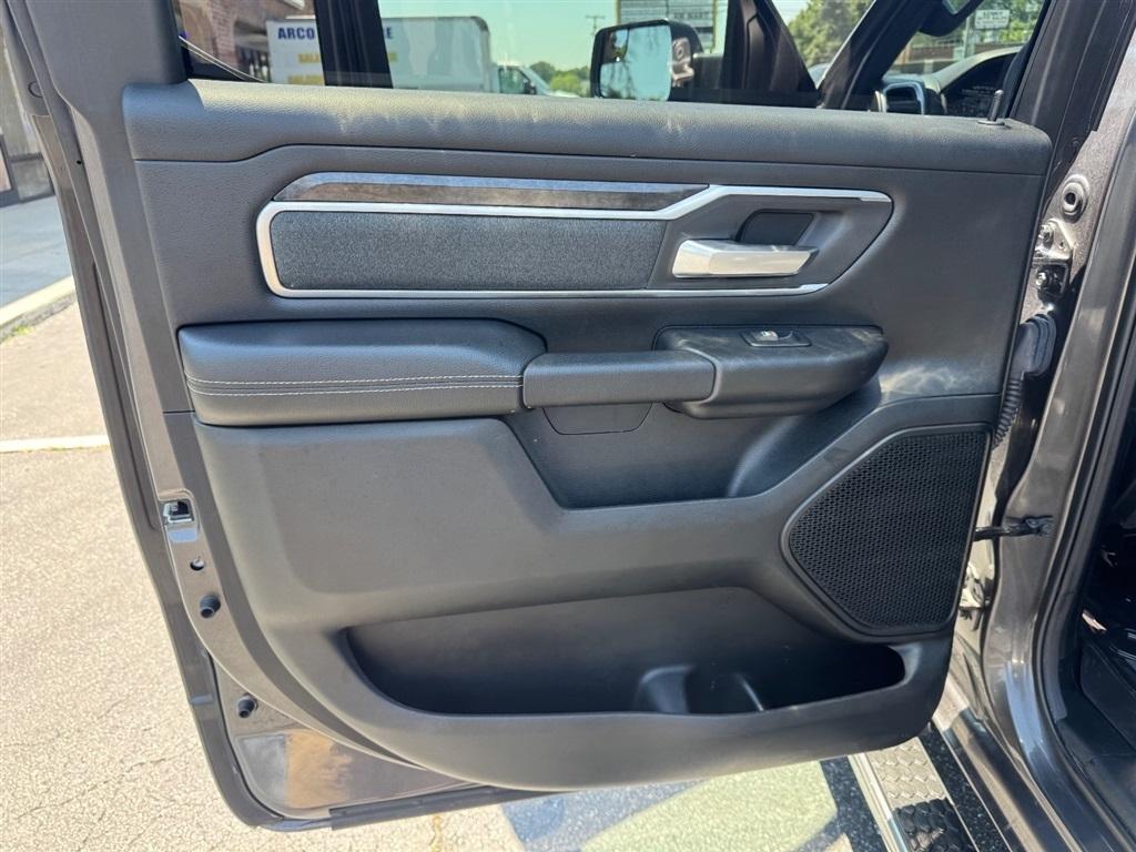 RAM 1500 Big Horn Crew Cab SWB 4WD 2019
