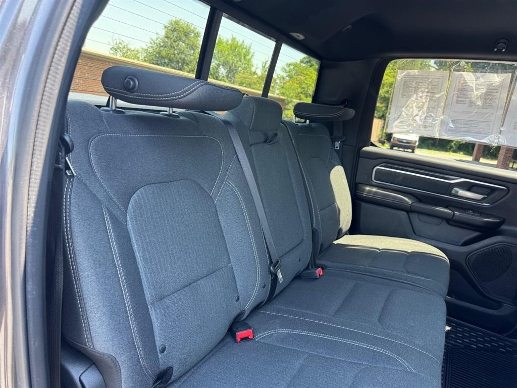RAM 1500 Big Horn Crew Cab SWB 4WD 2019