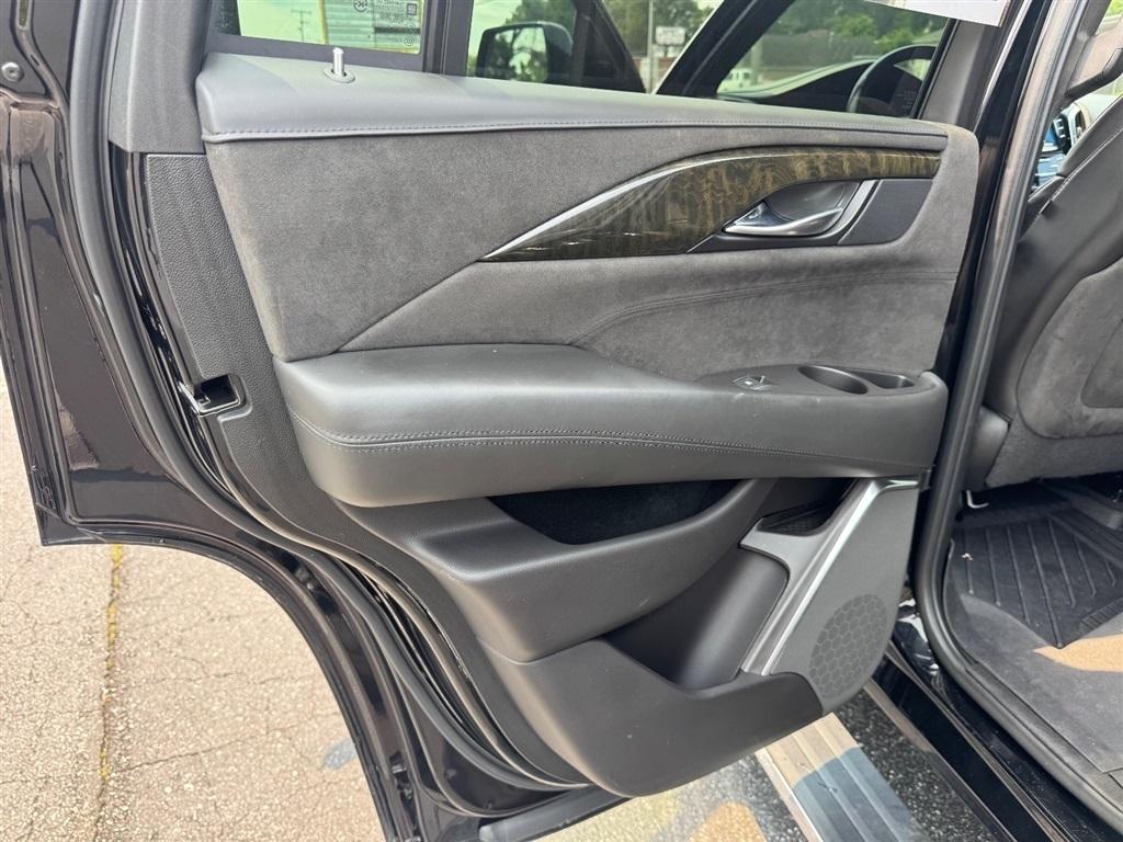 Cadillac Escalade Platinum 4WD 2019