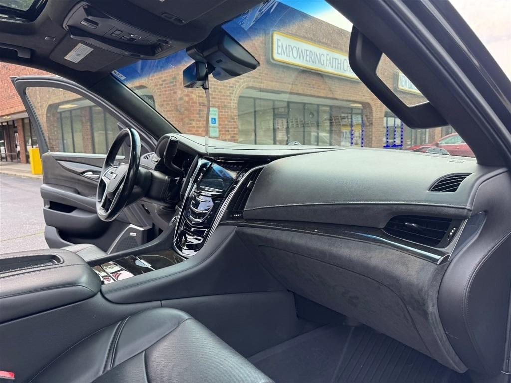 Cadillac Escalade Platinum 4WD 2019