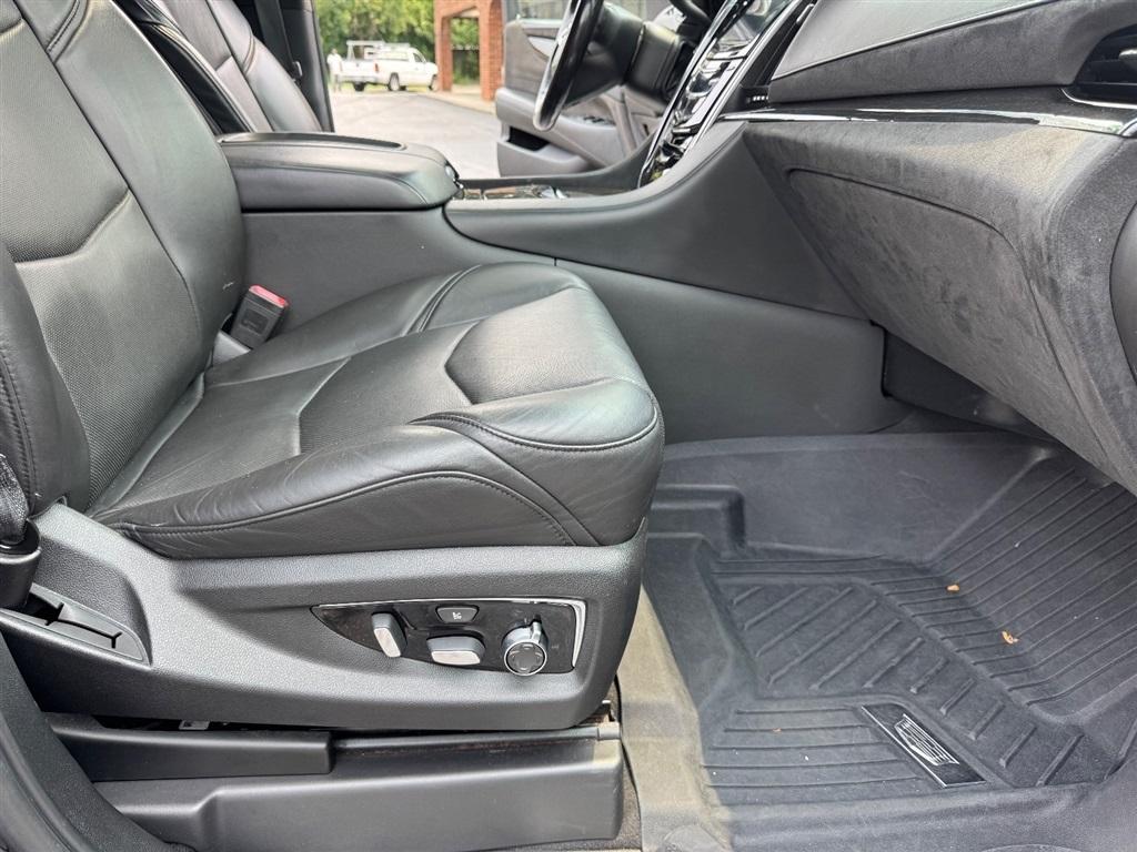Cadillac Escalade Platinum 4WD 2019