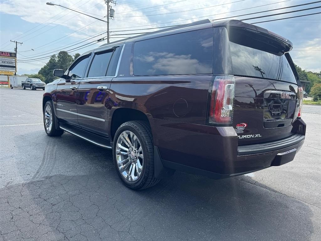 GMC Yukon XL SLT 4WD 2017