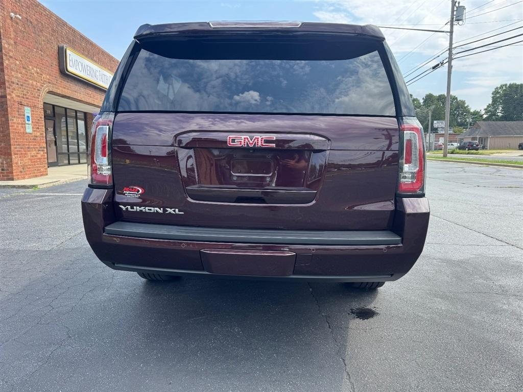 GMC Yukon XL SLT 4WD 2017