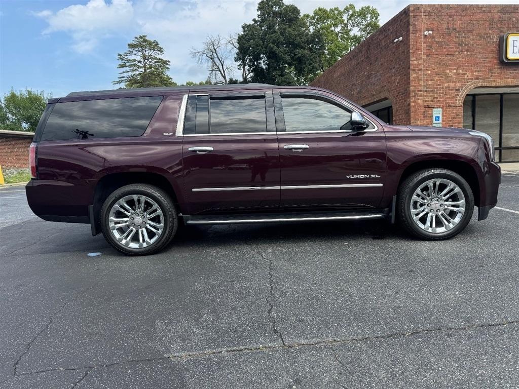 GMC Yukon XL SLT 4WD 2017