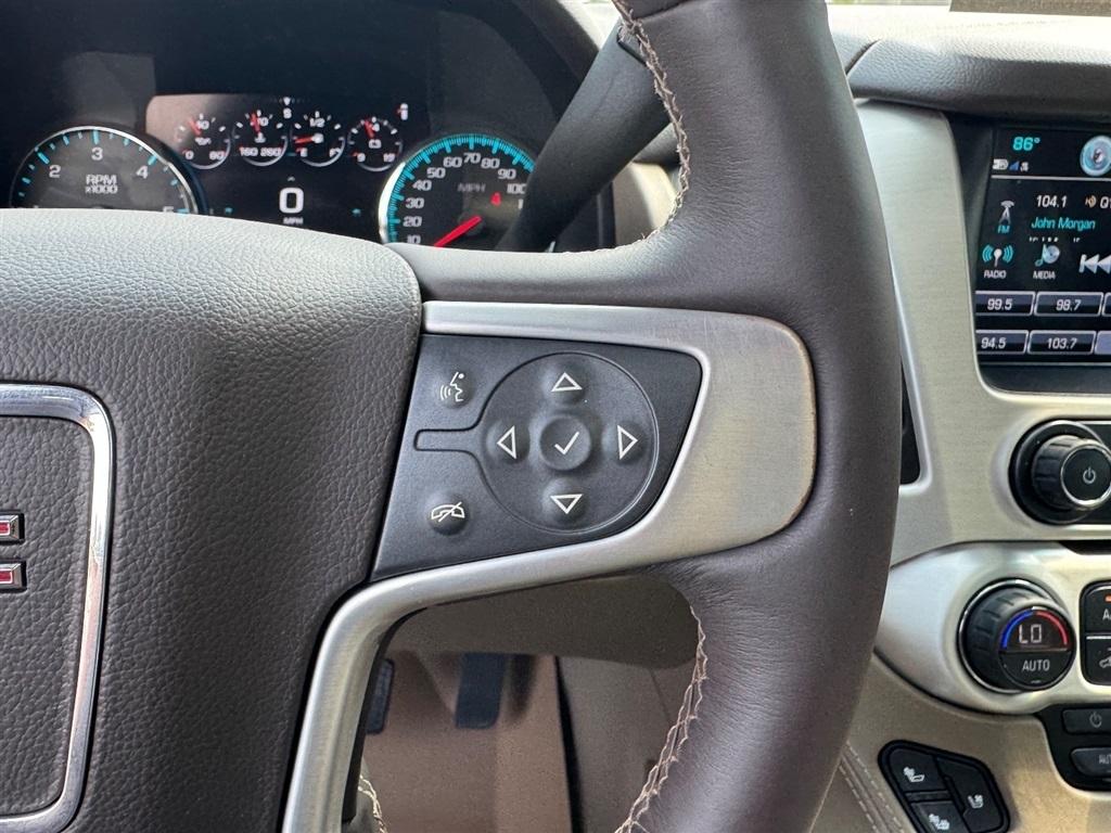 GMC Yukon XL SLT 4WD 2017