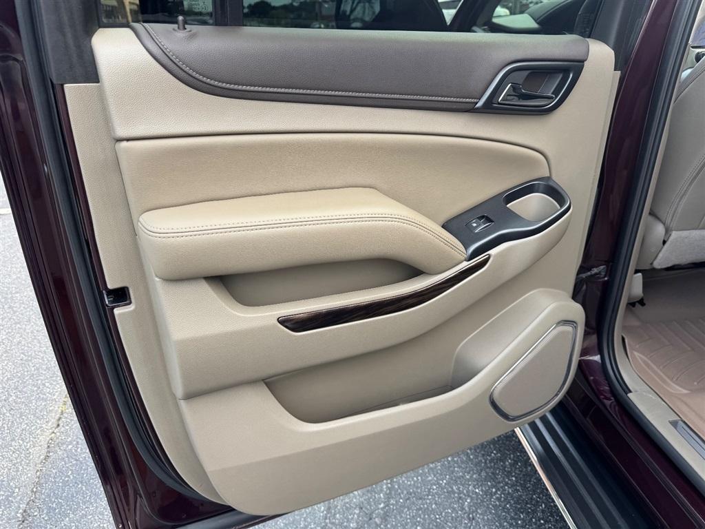 GMC Yukon XL SLT 4WD 2017