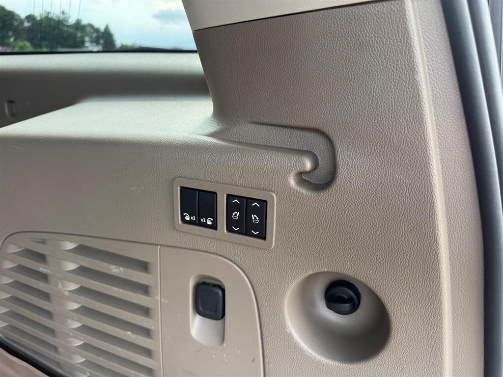 GMC Yukon XL SLT 4WD 2017