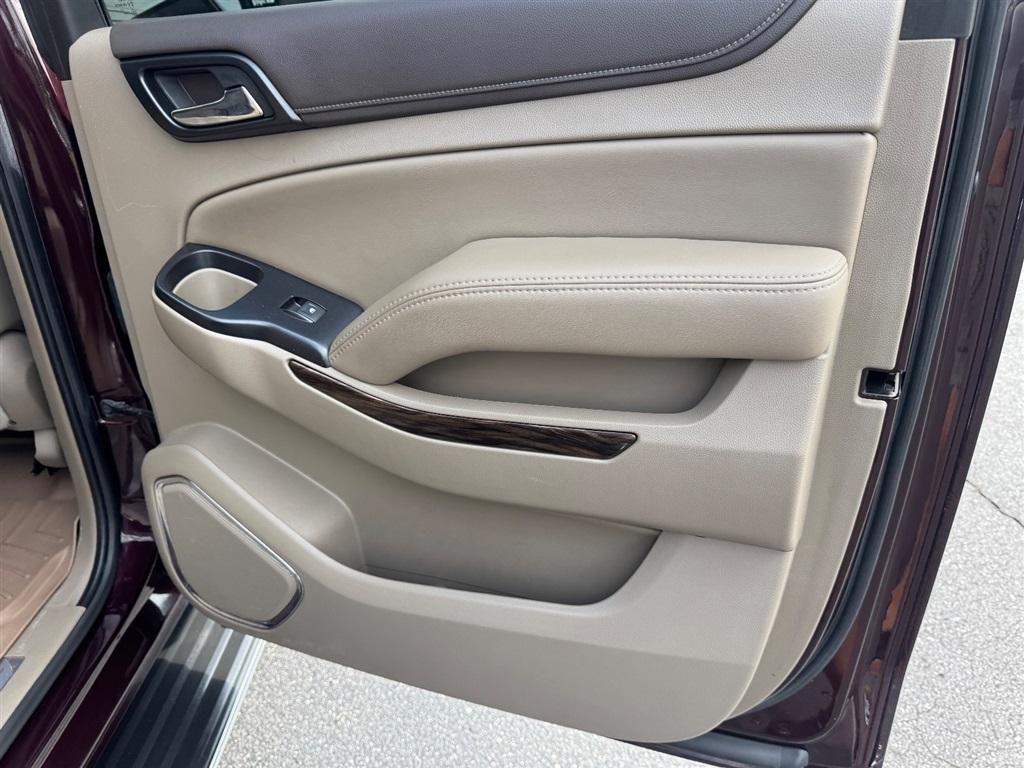 GMC Yukon XL SLT 4WD 2017