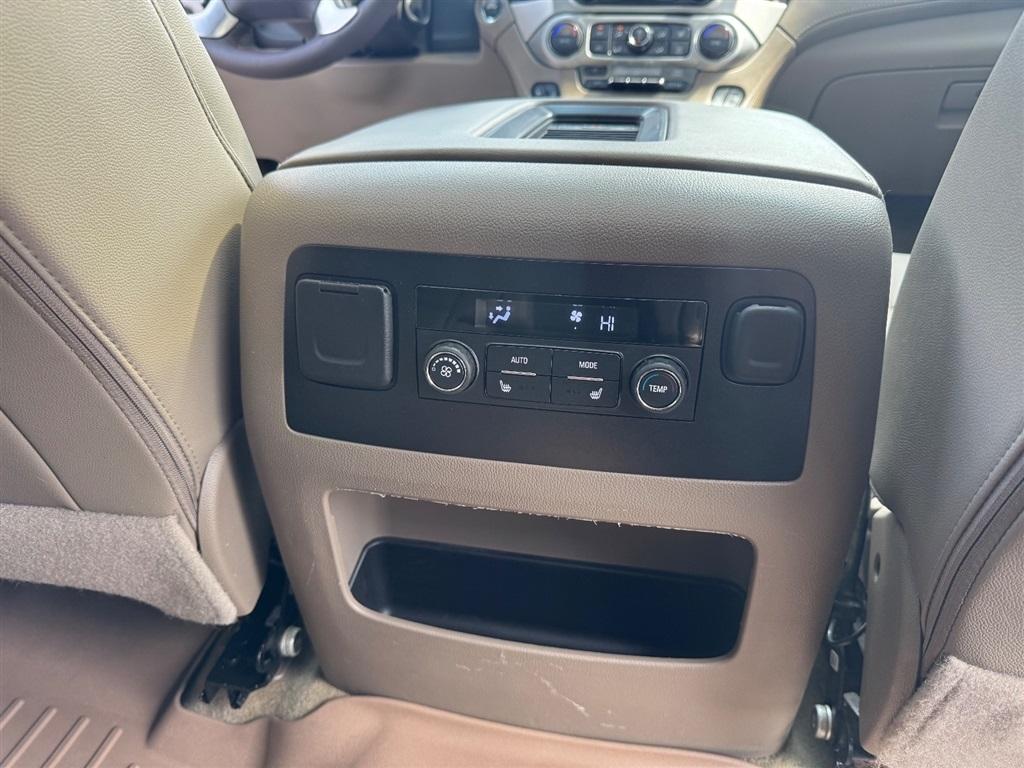 GMC Yukon XL SLT 4WD 2017