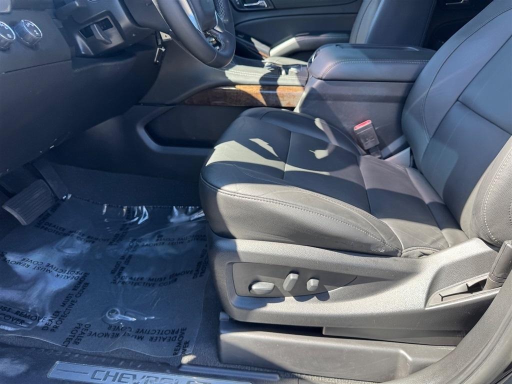 Chevrolet Suburban LT 4WD 2019