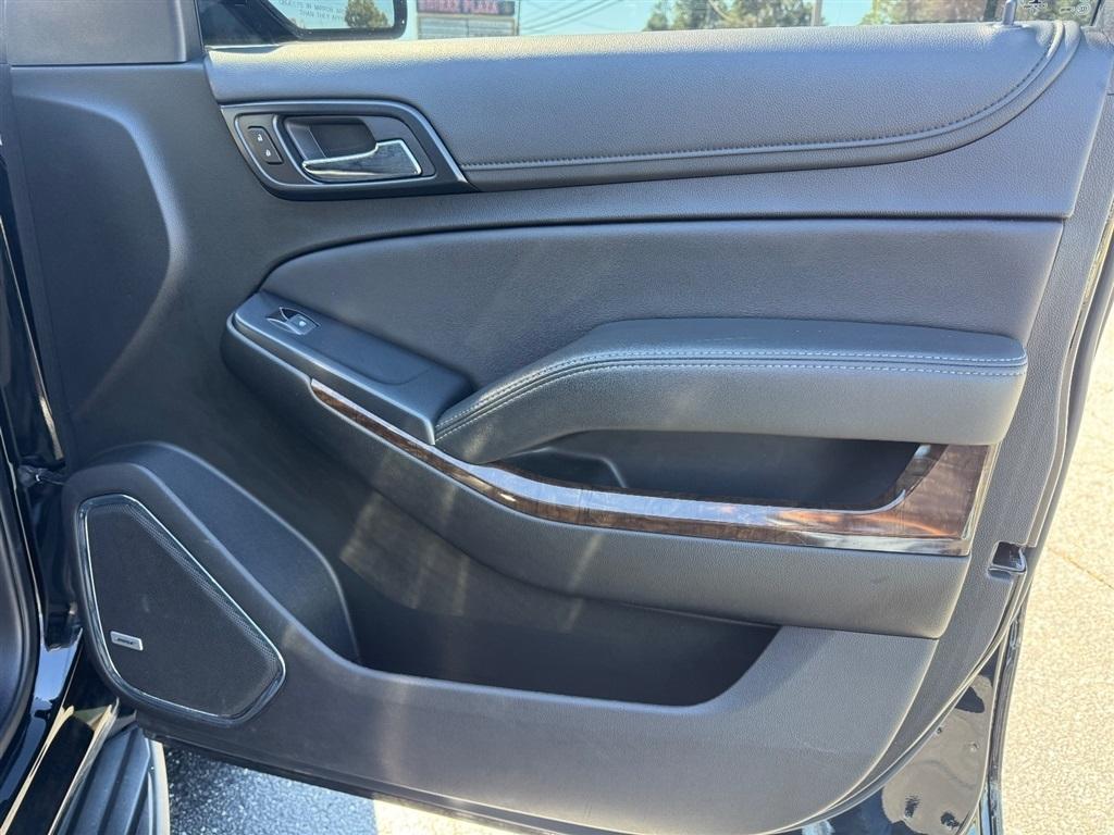 Chevrolet Suburban LT 4WD 2019