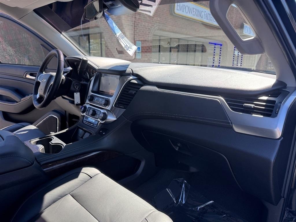 Chevrolet Suburban LT 4WD 2019