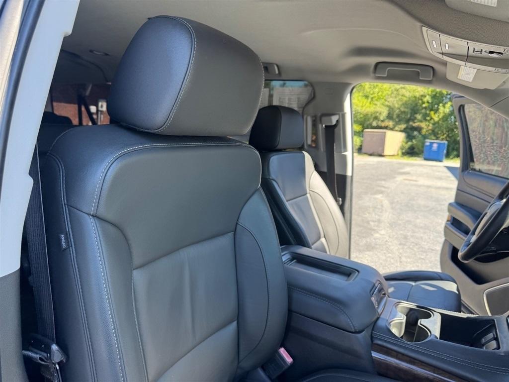 Chevrolet Suburban LT 4WD 2019