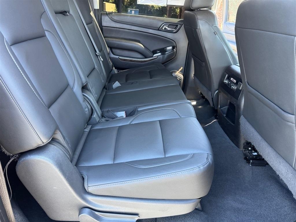 Chevrolet Suburban LT 4WD 2019