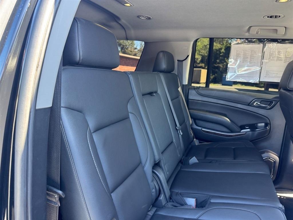 Chevrolet Suburban LT 4WD 2019