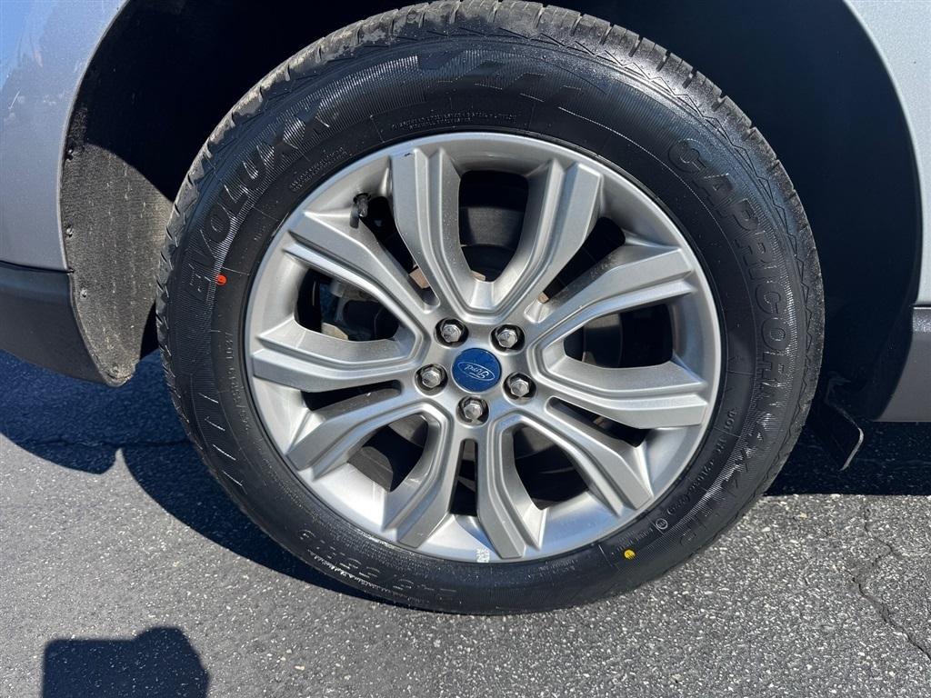 Ford Edge Titanium AWD 2022
