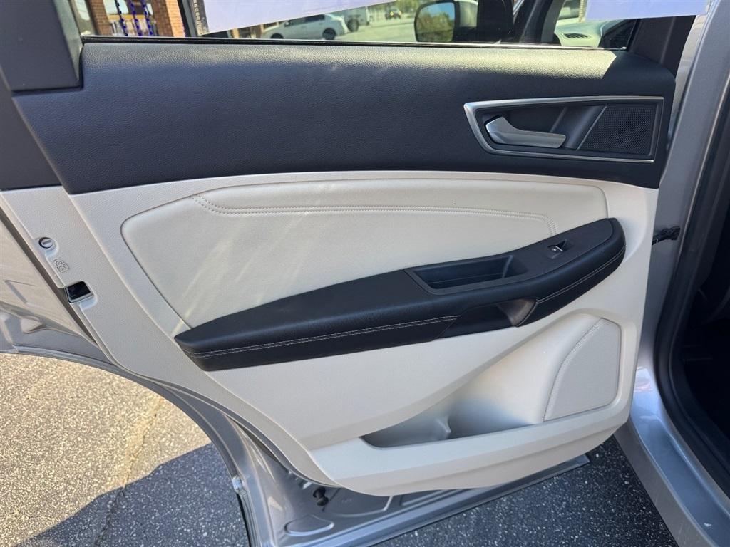 Ford Edge Titanium AWD 2022