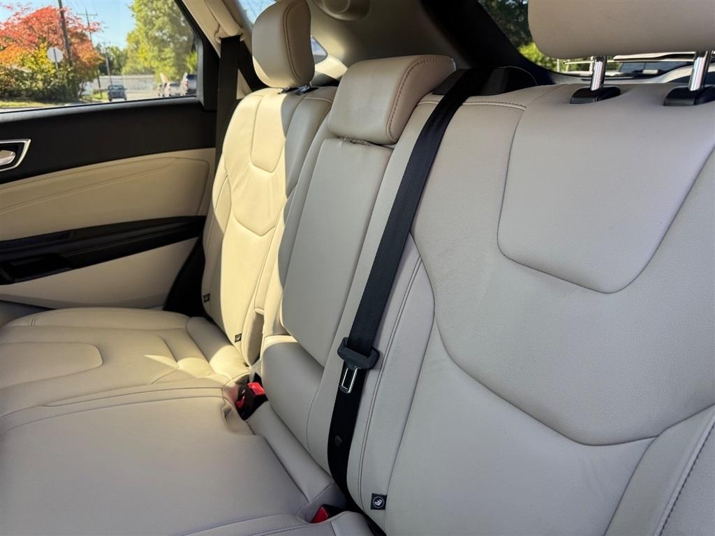 Ford Edge Titanium AWD 2022