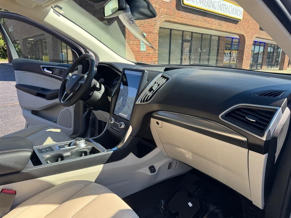 Ford Edge Titanium AWD 2022