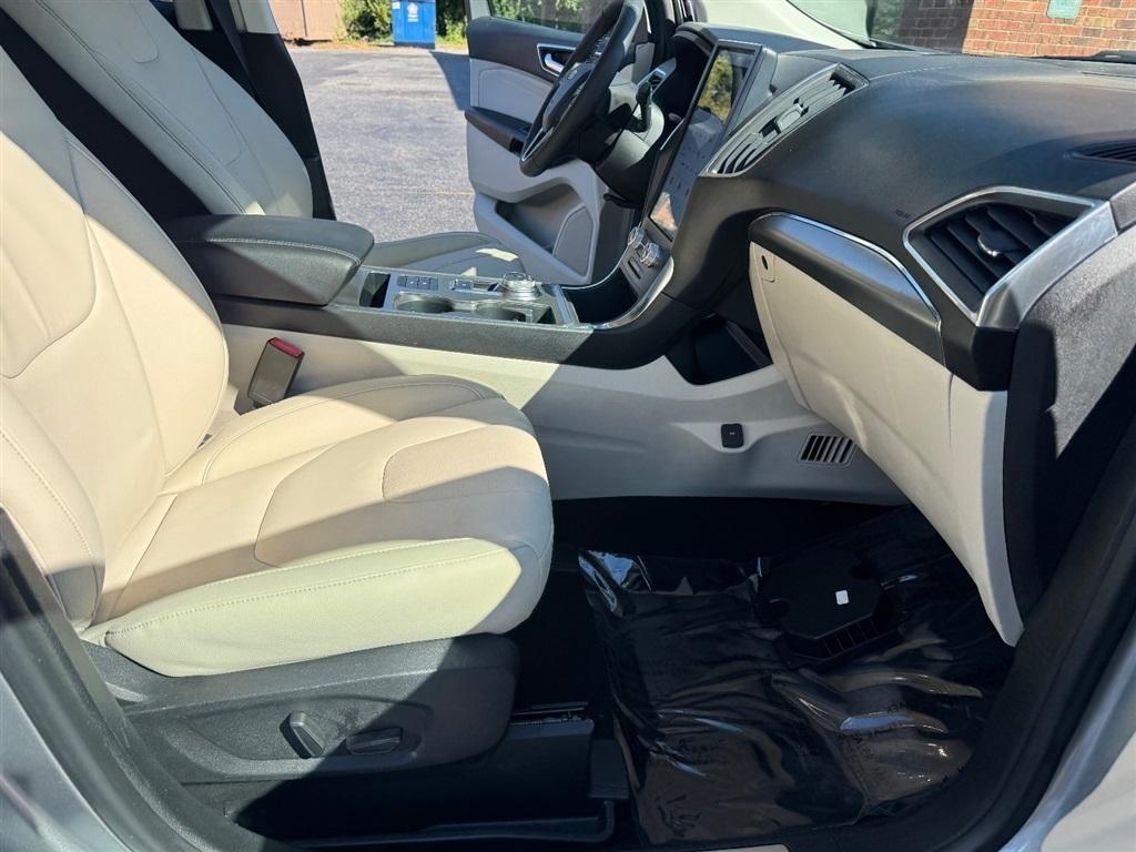 Ford Edge Titanium AWD 2022