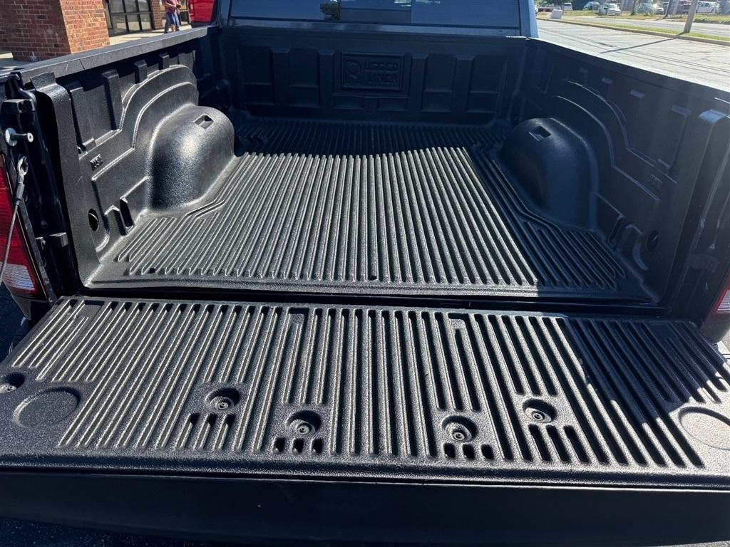 RAM 1500 Classic Tradesman Crew Cab LWB 4WD 2019